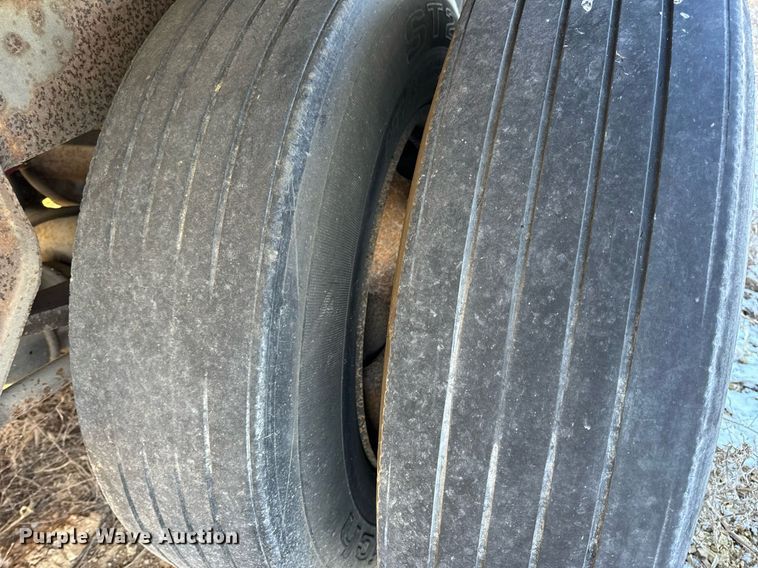 image for item DV1839 1998 Pine Ridge dry van trailer