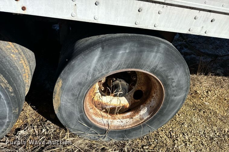 image for item DV1839 1998 Pine Ridge dry van trailer