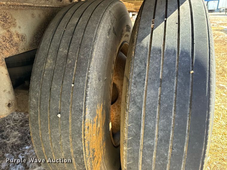 image for item DV1839 1998 Pine Ridge dry van trailer