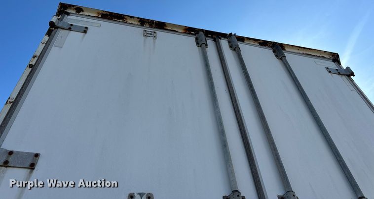image for item DV1843 1998 Wabash dry van trailer