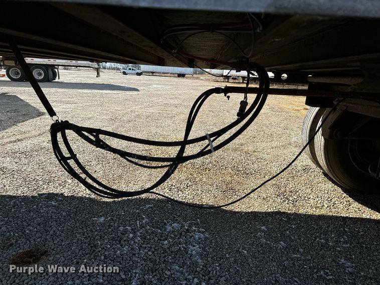 image for item DV1843 1998 Wabash dry van trailer