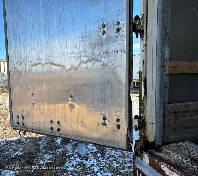 image for item DV1843 1998 Wabash dry van trailer