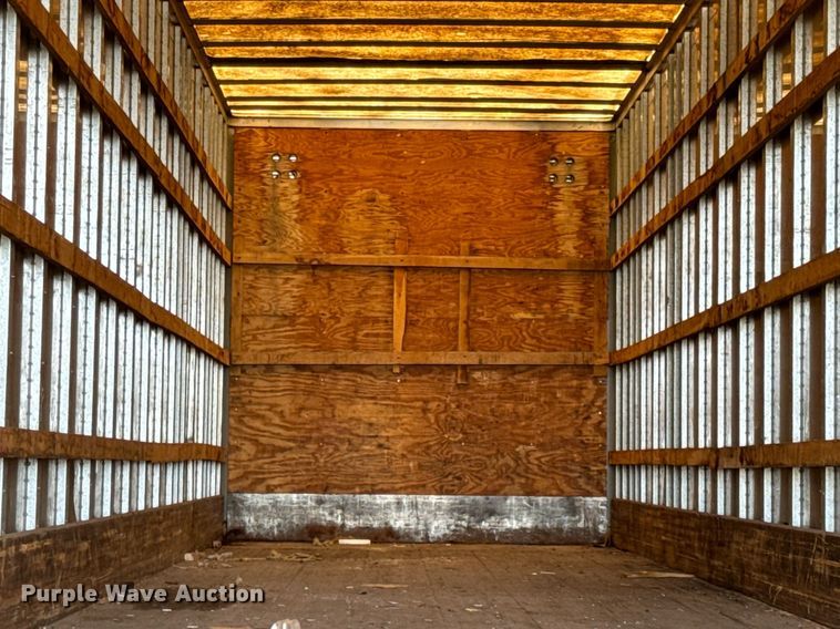 image for item DV1843 1998 Wabash dry van trailer