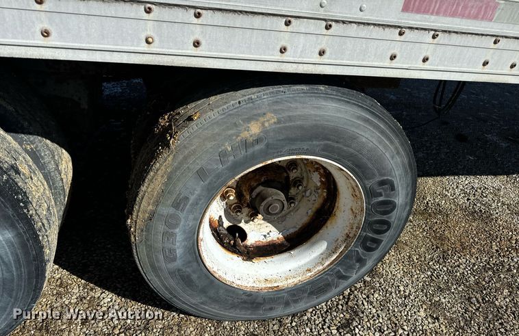 image for item DV1843 1998 Wabash dry van trailer