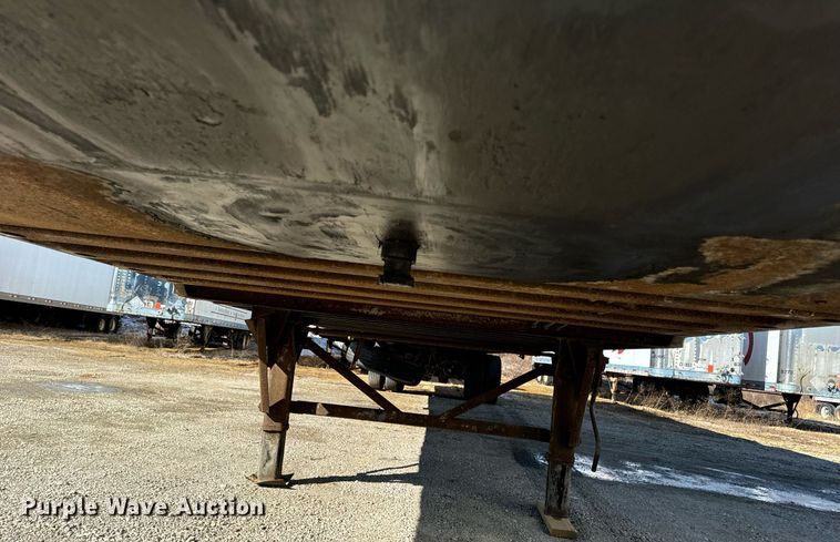 image for item DV1844 1999 Wabash dry van trailer