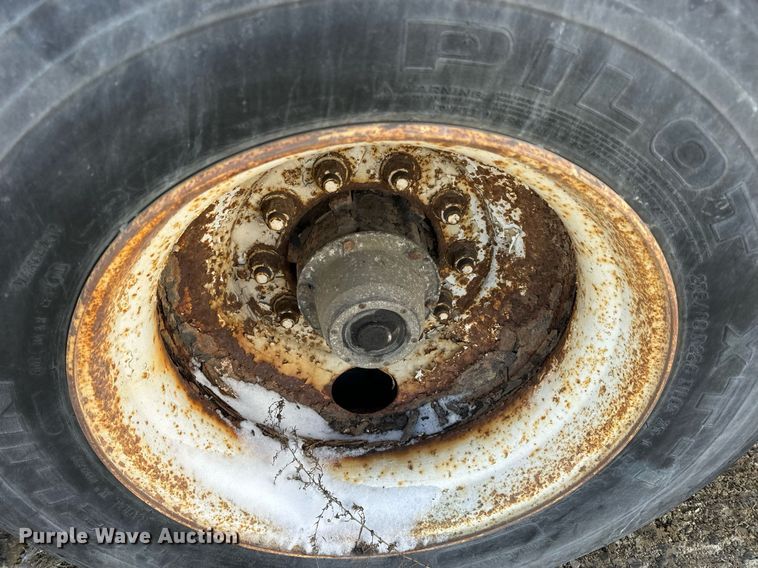 image for item DV1844 1999 Wabash dry van trailer