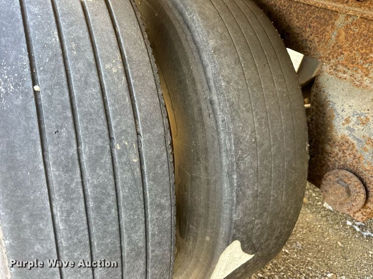 image for item DV1844 1999 Wabash dry van trailer