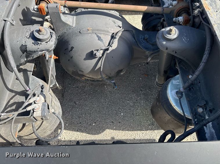 image for item DW1781 2009 Peterbilt 387 semi truck