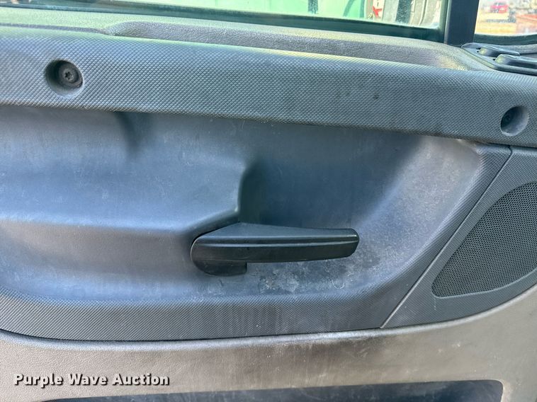 image for item DW1782 2014 Freightliner Cascadia  semi truck