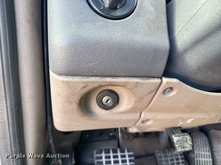 image for item DW1782 2014 Freightliner Cascadia  semi truck