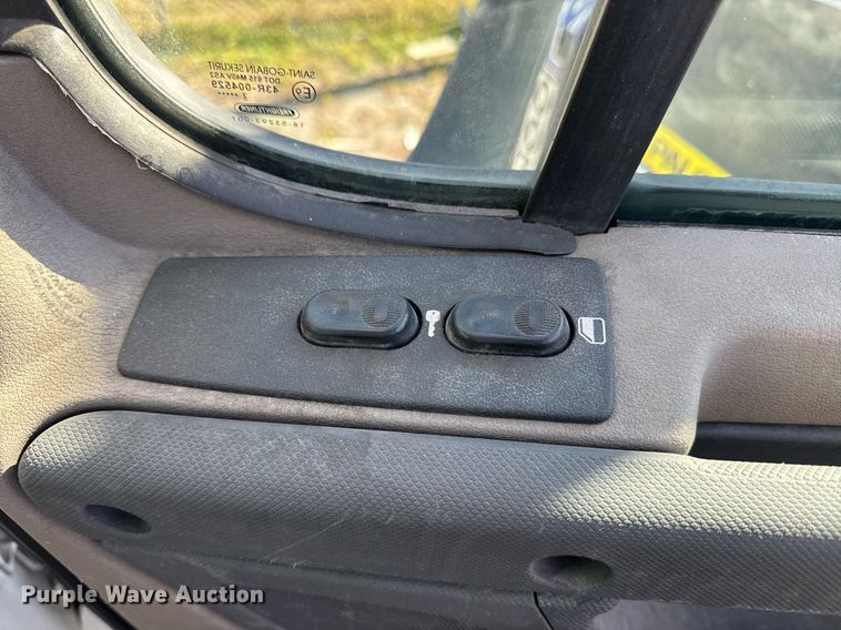 image for item DW1782 2014 Freightliner Cascadia  semi truck