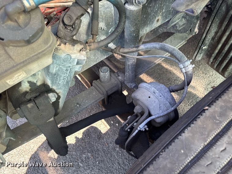 image for item DW1782 2014 Freightliner Cascadia  semi truck