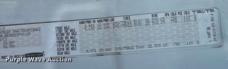 image for item DW1782 2014 Freightliner Cascadia  semi truck