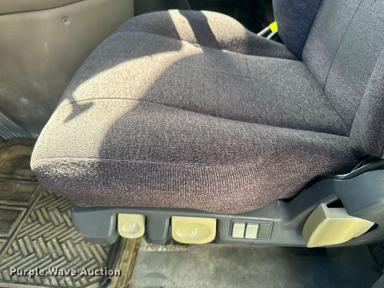 image for item DW1789 2014 Freightliner Cascadia semi truck