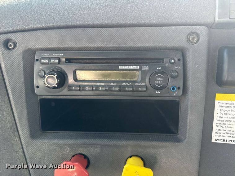 image for item DW1789 2014 Freightliner Cascadia semi truck