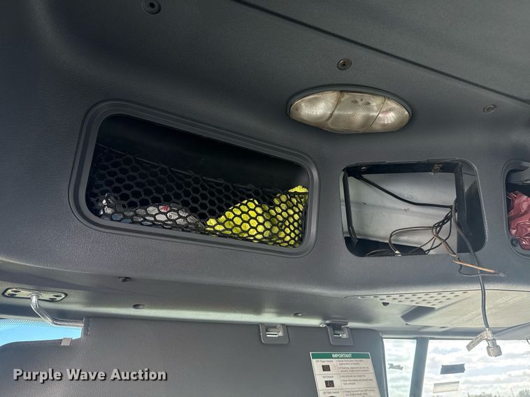 image for item DW1789 2014 Freightliner Cascadia semi truck