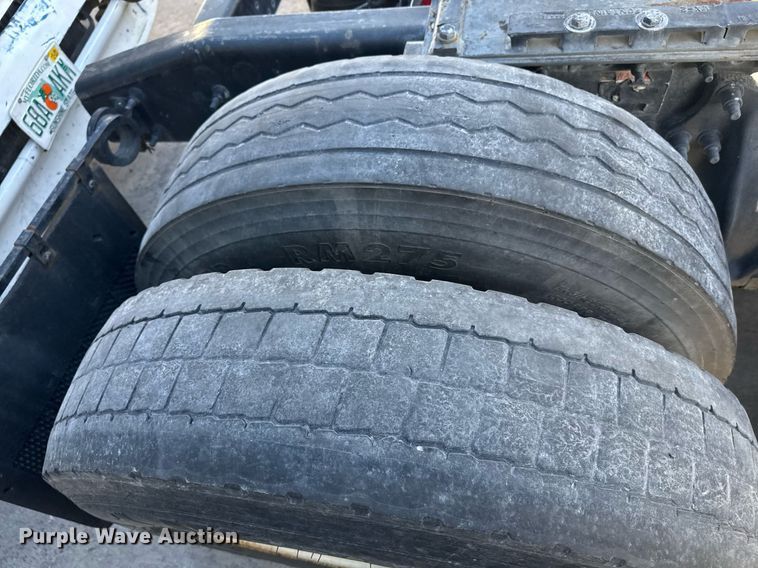 image for item DW1789 2014 Freightliner Cascadia semi truck