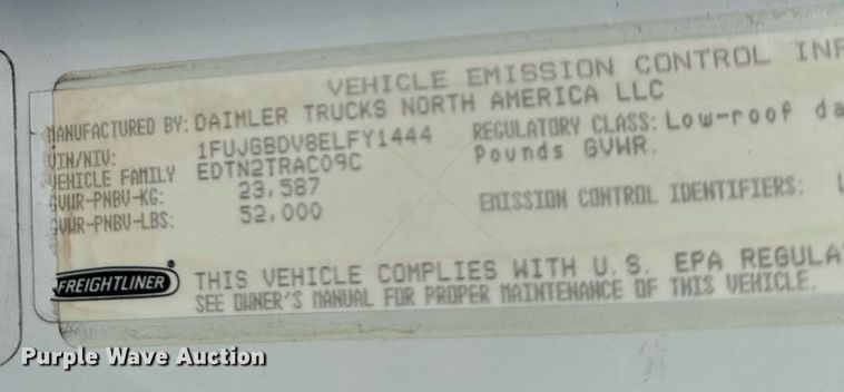 image for item DW1789 2014 Freightliner Cascadia semi truck