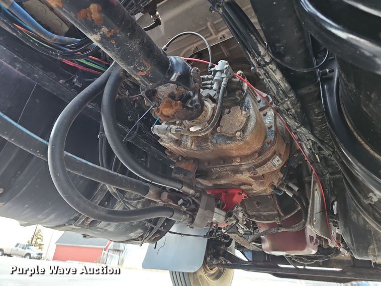 image for item DW3156 2008 Mack CHU613 semi truck