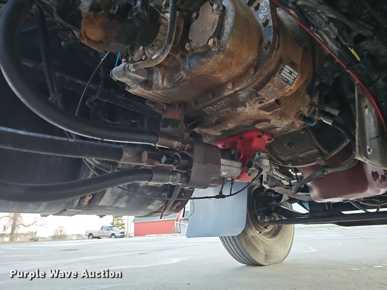 image for item DW3156 2008 Mack CHU613 semi truck