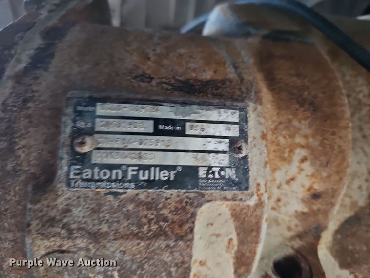 image for item DW3156 2008 Mack CHU613 semi truck