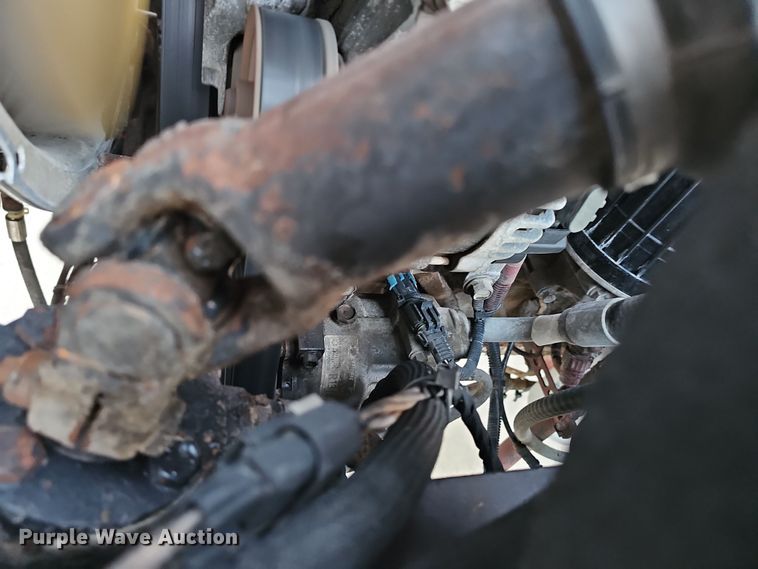 image for item DW3156 2008 Mack CHU613 semi truck