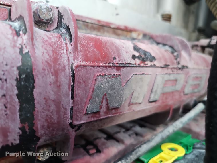 image for item DW3156 2008 Mack CHU613 semi truck