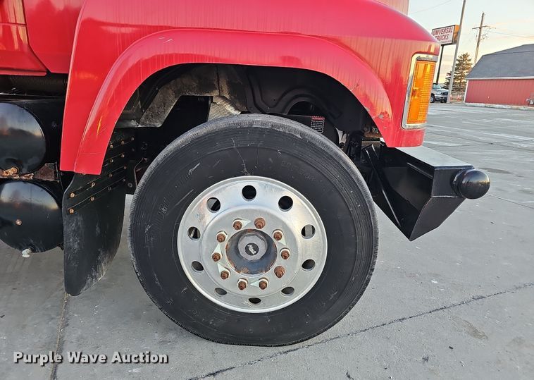 image for item DW3156 2008 Mack CHU613 semi truck