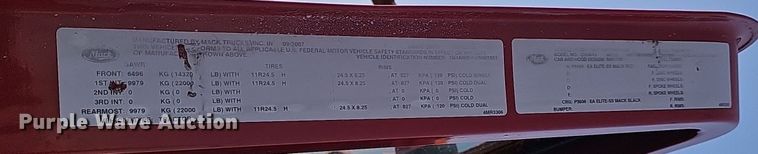 image for item DW3156 2008 Mack CHU613 semi truck