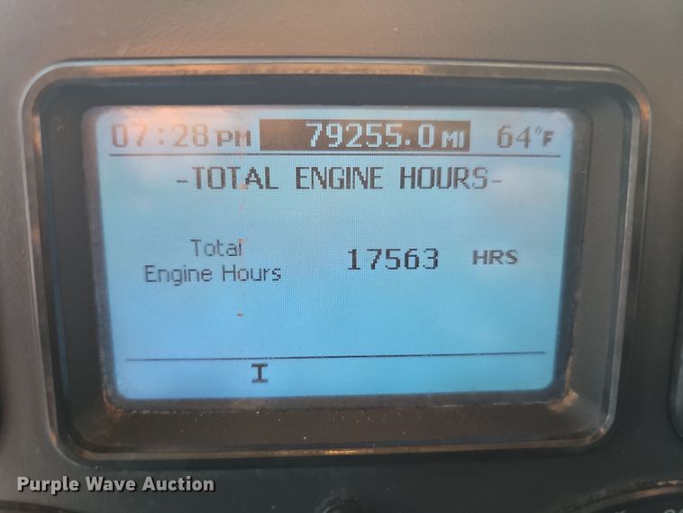 image for item DW3157 2008 Mack CHU613 semi truck