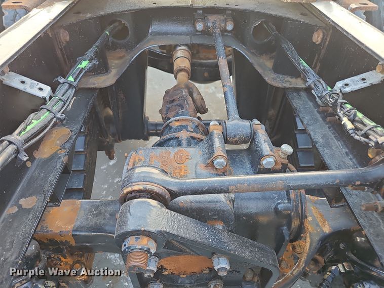 image for item DW3158 2008 Mack CHU613 semi truck