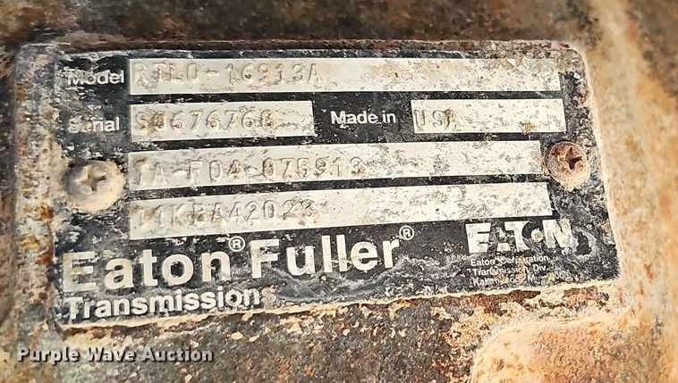 image for item DW3158 2008 Mack CHU613 semi truck