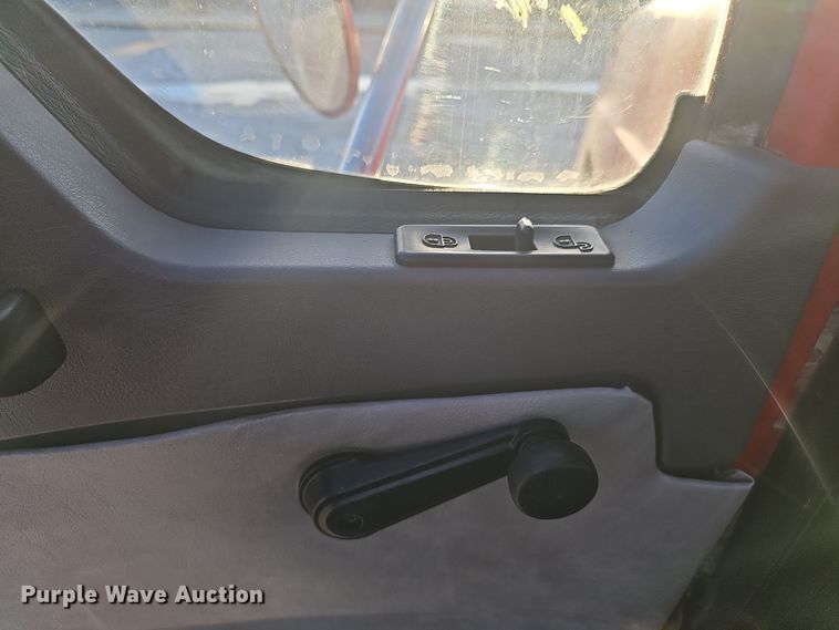 image for item DW3158 2008 Mack CHU613 semi truck