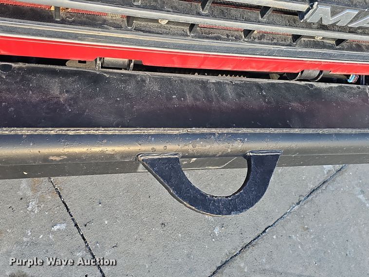 image for item DW3159 2011 Mack Pinnacle semi truck