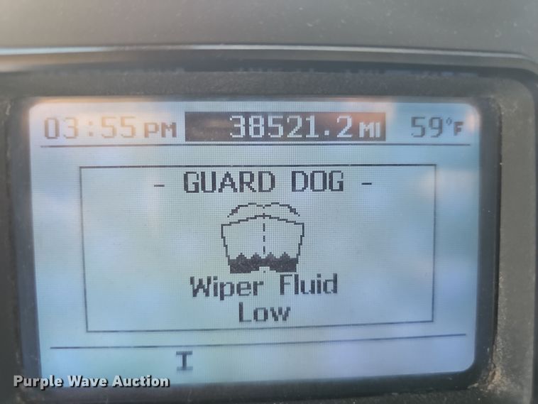 image for item DW3159 2011 Mack Pinnacle semi truck