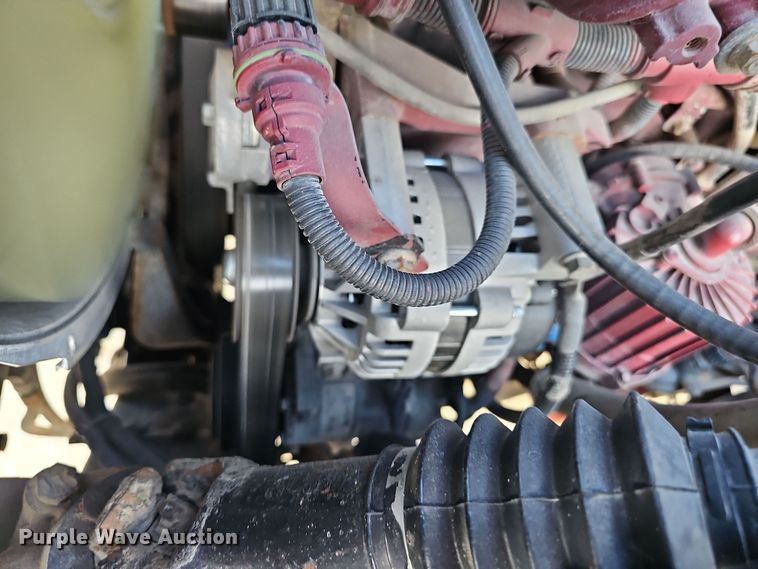 image for item DW3159 2011 Mack Pinnacle semi truck