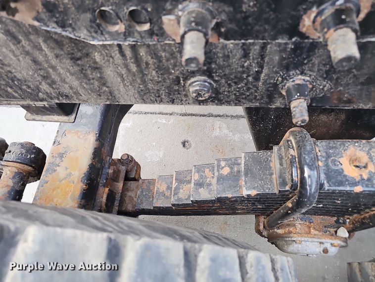 image for item DW3160 2008 Mack CHU613 semi truck