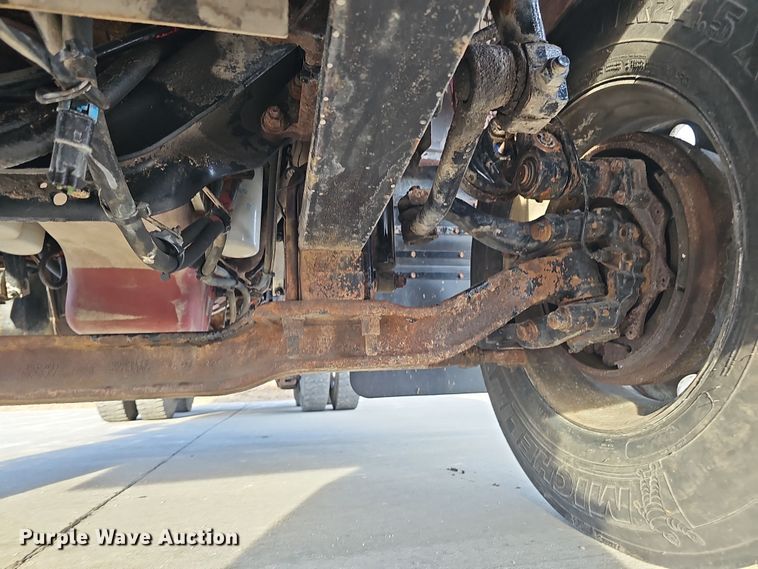 image for item DW3160 2008 Mack CHU613 semi truck