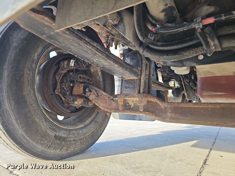 image for item DW3160 2008 Mack CHU613 semi truck