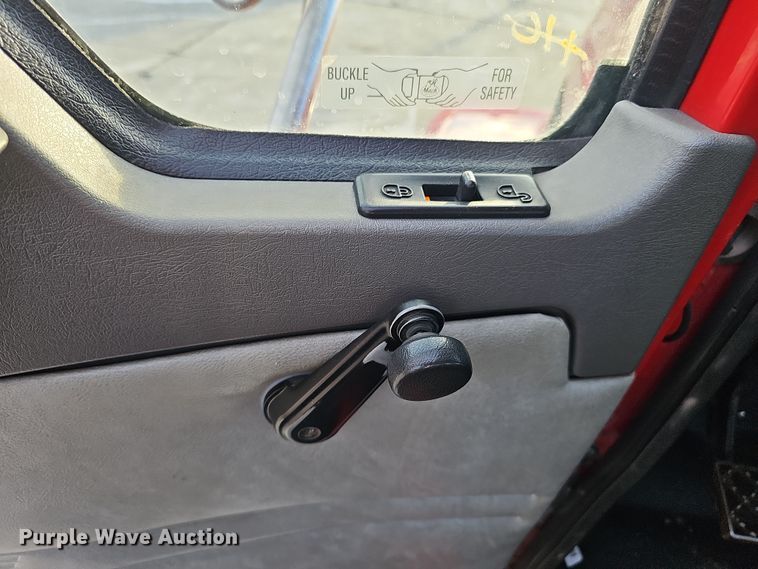 image for item DW3160 2008 Mack CHU613 semi truck