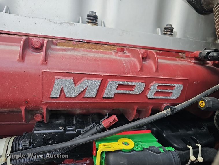 image for item DW3160 2008 Mack CHU613 semi truck