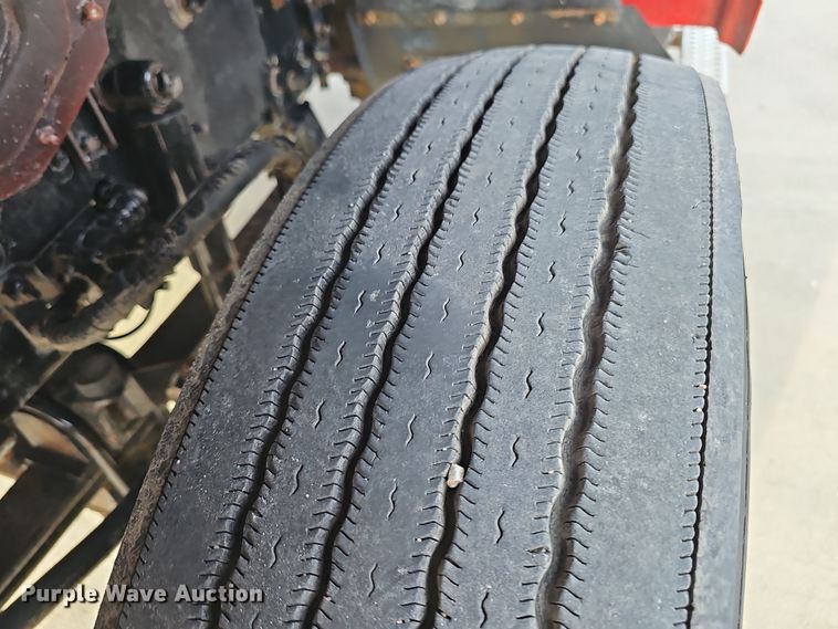 image for item DW3160 2008 Mack CHU613 semi truck