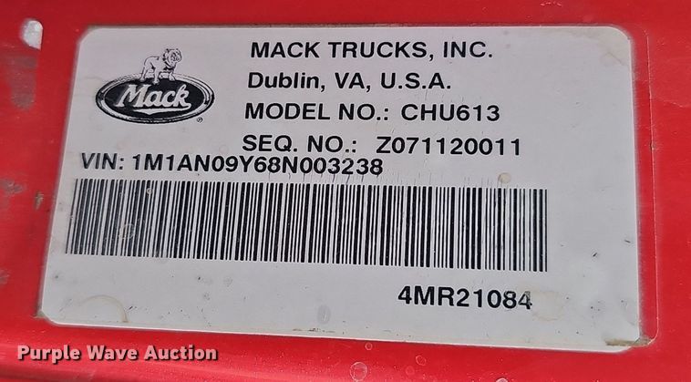 image for item DW3160 2008 Mack CHU613 semi truck