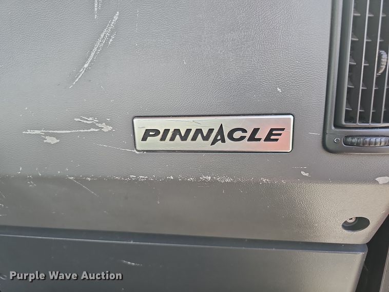 image for item DW3161 2008 Mack Pinnacle semi truck