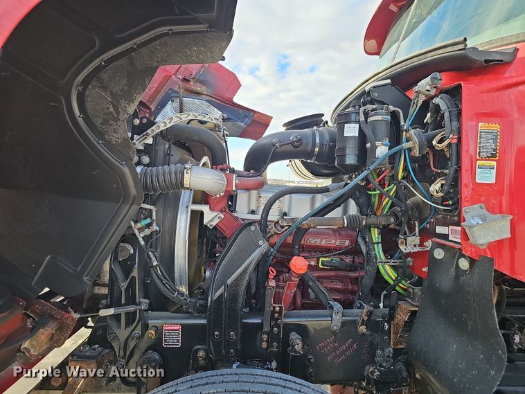 image for item DW3161 2008 Mack Pinnacle semi truck