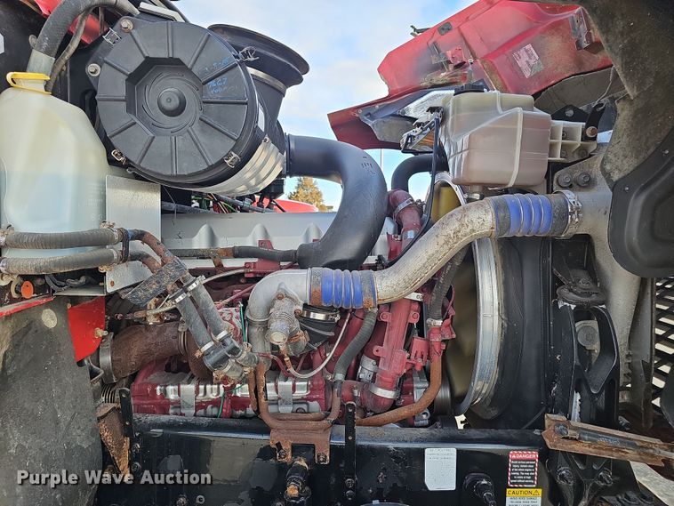 image for item DW3161 2008 Mack Pinnacle semi truck