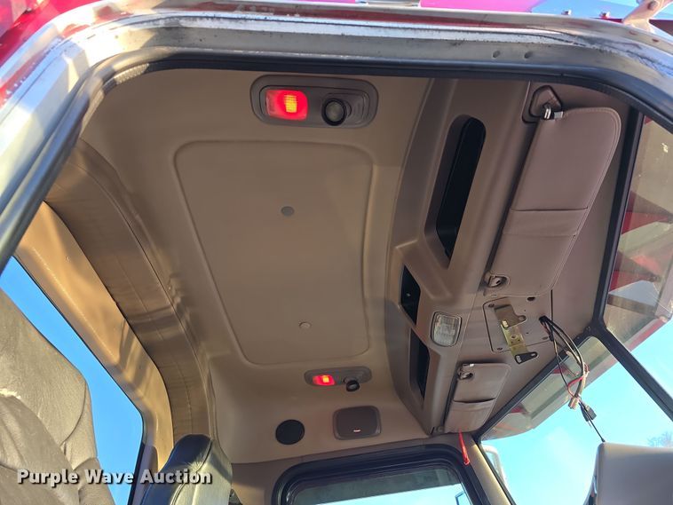 image for item DW3162 2006 Peterbilt 379 semi truck