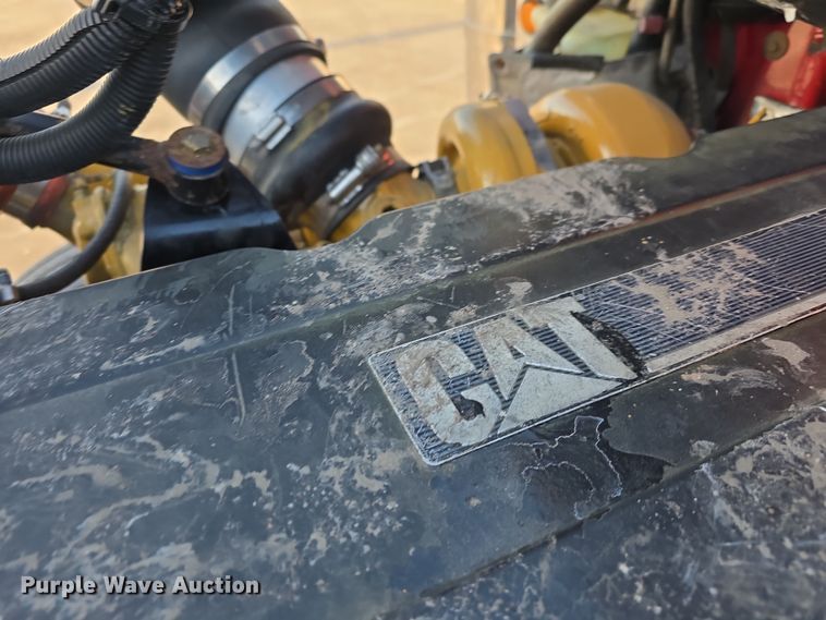 image for item DW3162 2006 Peterbilt 379 semi truck