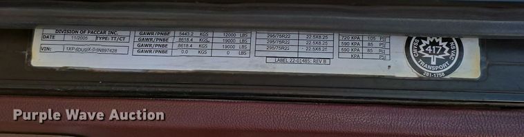 image for item DW3162 2006 Peterbilt 379 semi truck