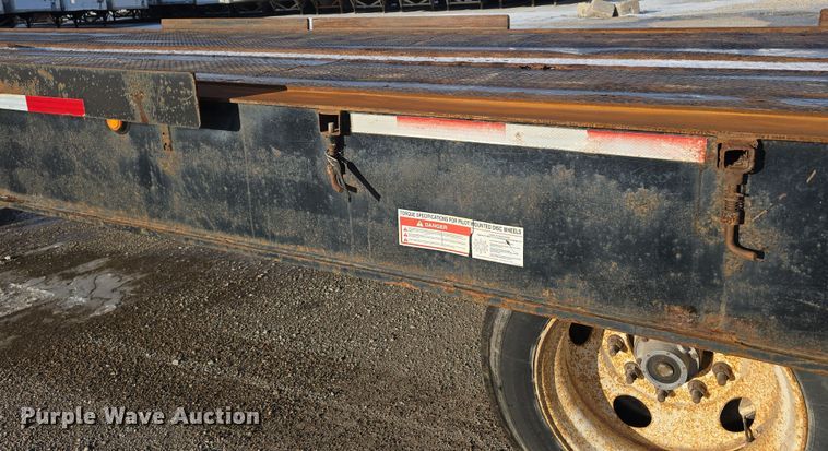 image for item DW3188 2012 Landoll 340 roll-off container trailer